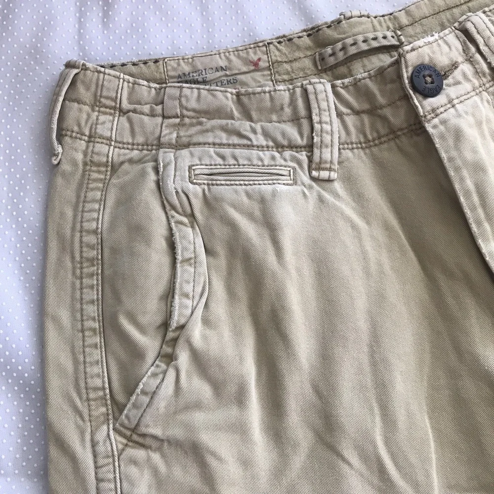 American Eagle Mens Shorts‎ Sz 30 Khaki 100% Cotton Longer Length Chinos
